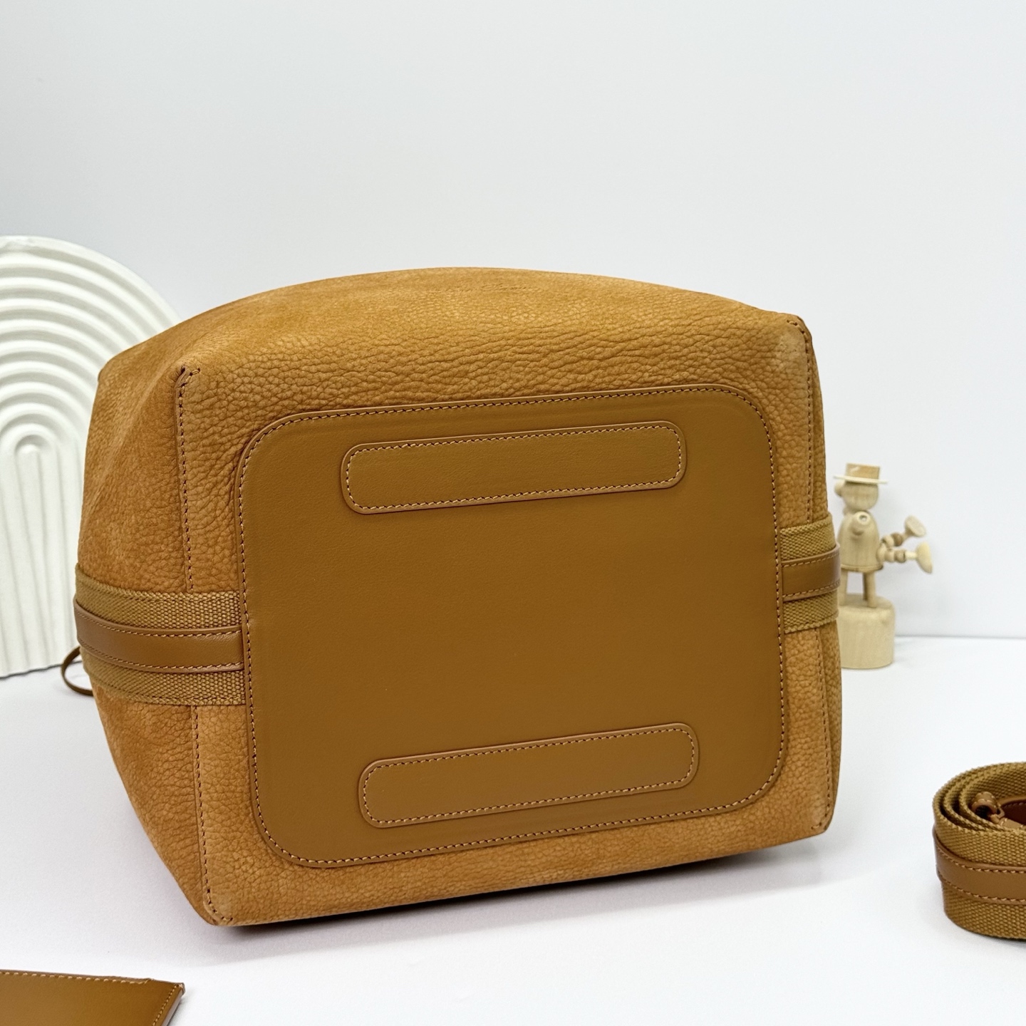 Loro Piana Bale Small leather tote bag in brown - Loro Piana |