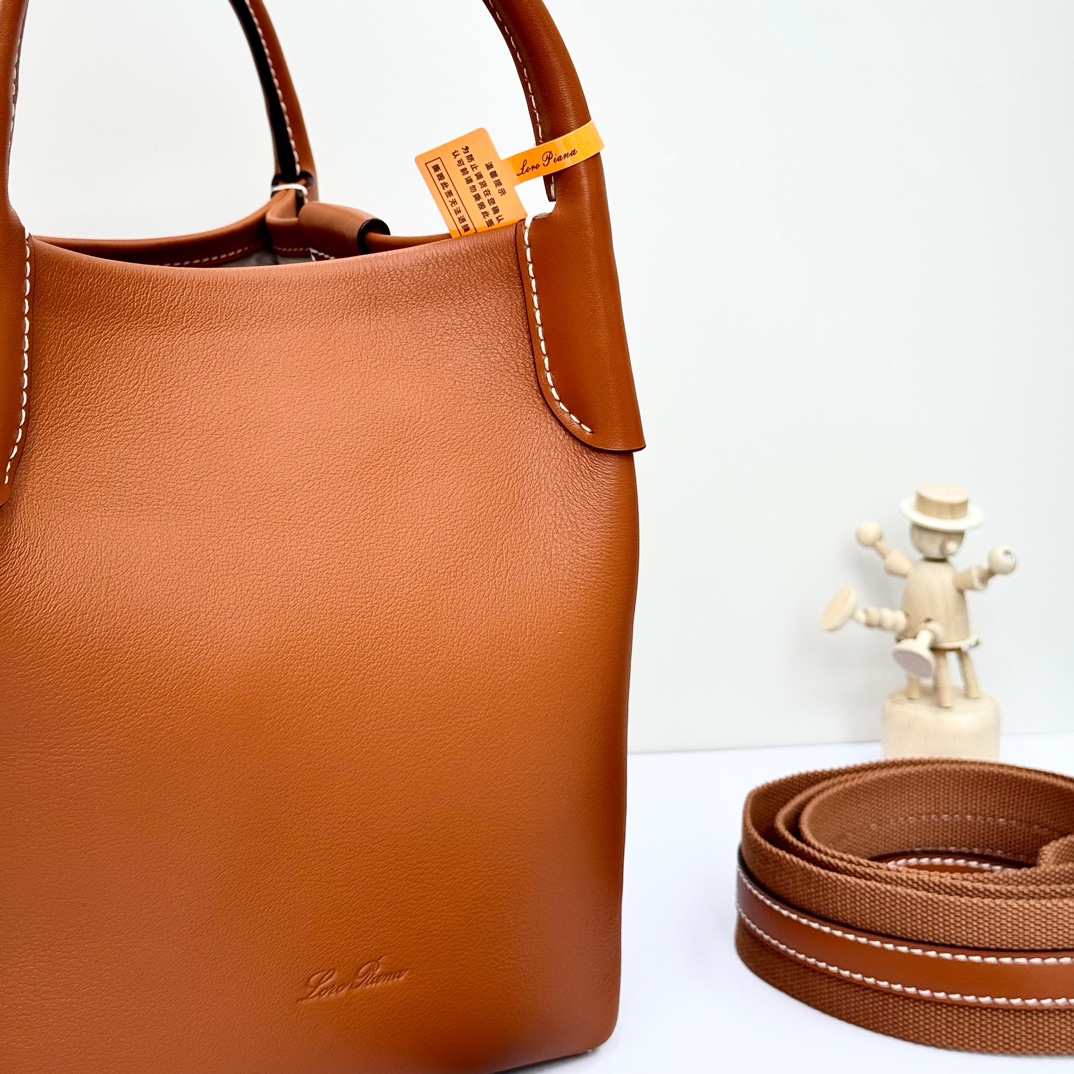 Loro Piana Micro Bale bag Smooth Calfskin Warm Tan | Loro Piana US