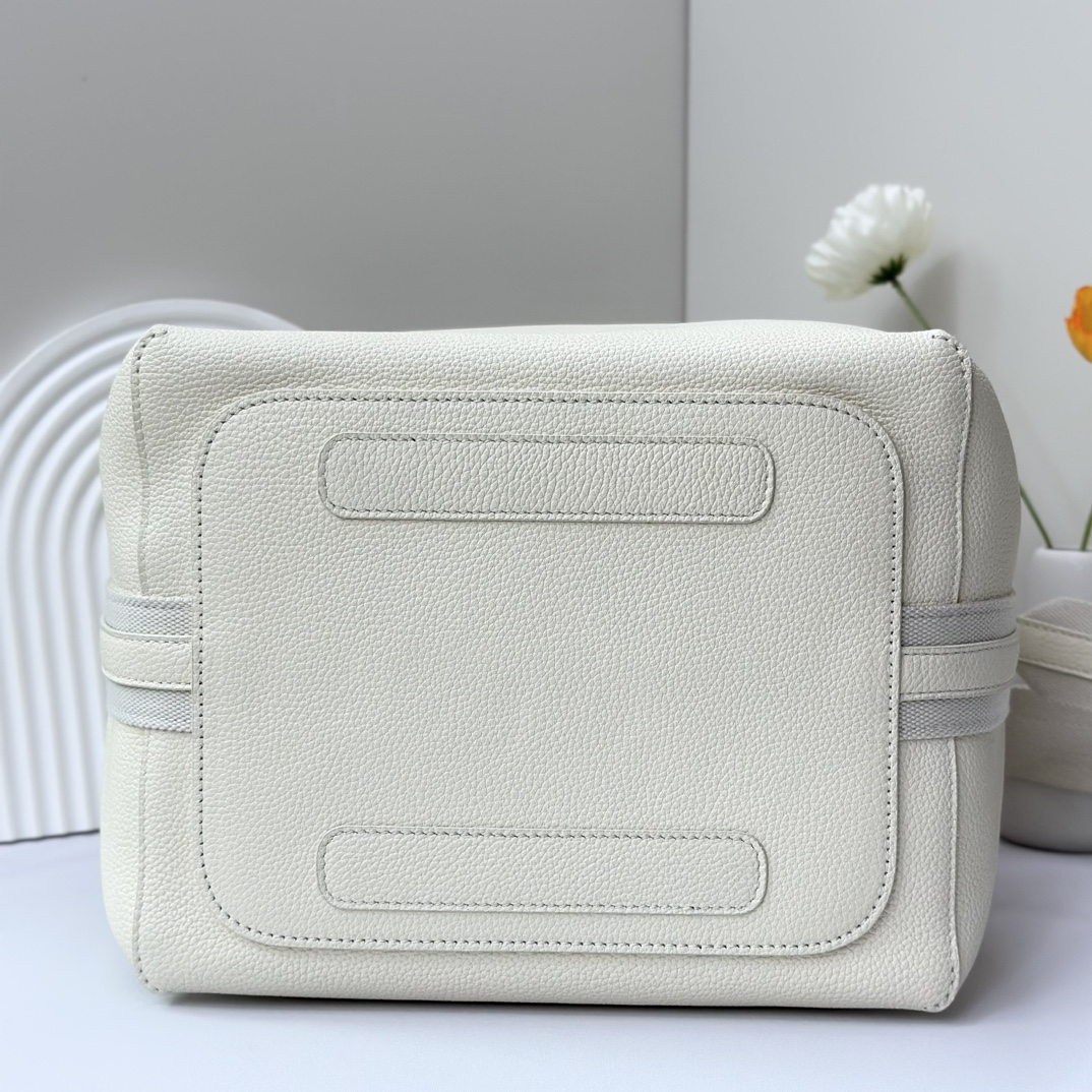 Loro Piana Bale Large Leather Tote Bag - White