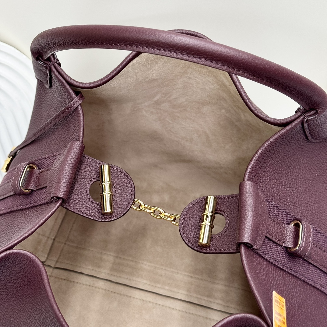 Loro Piana Bale Textured-Leather Tote - Burgundy |