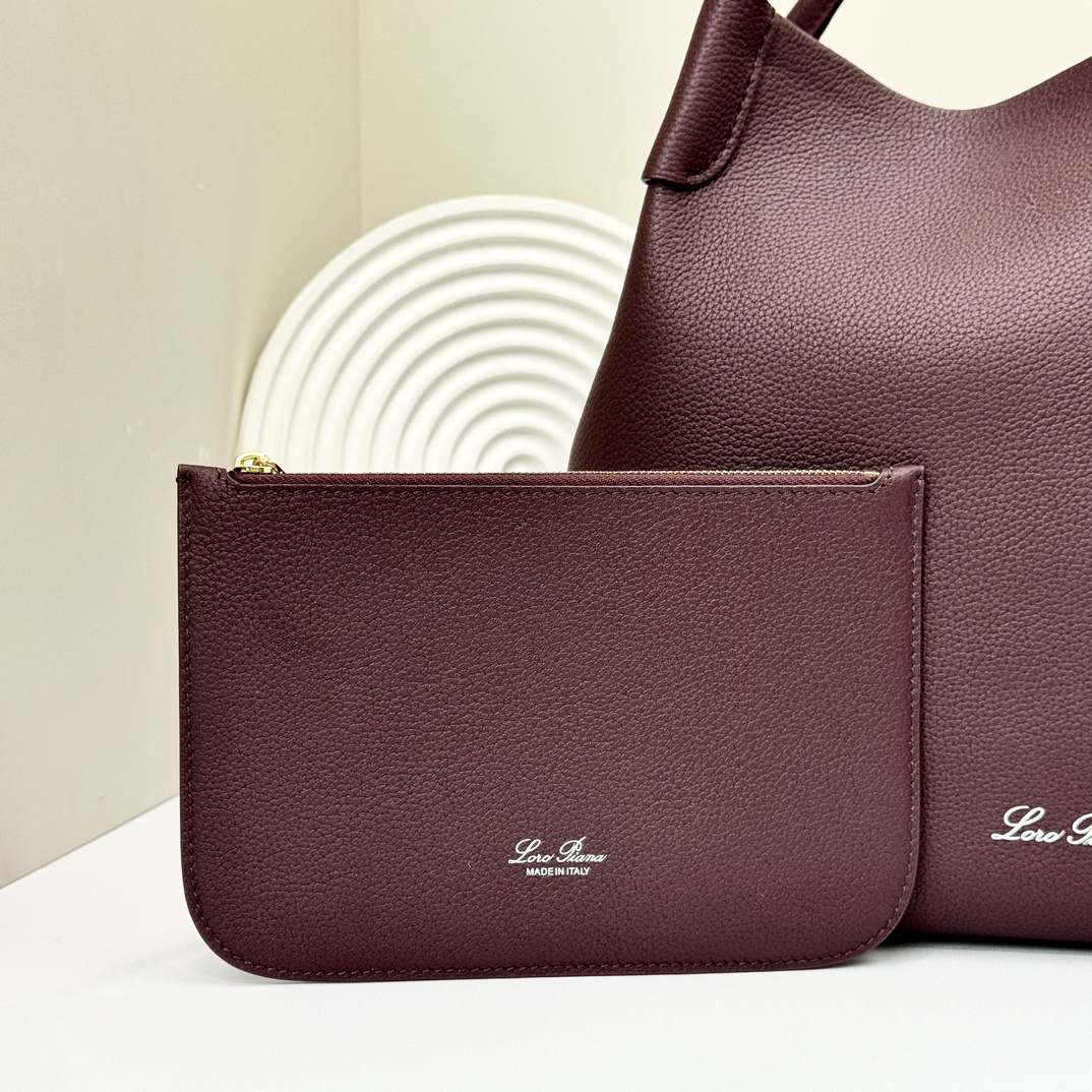 Loro Piana Bale Textured-Leather Tote - Burgundy |