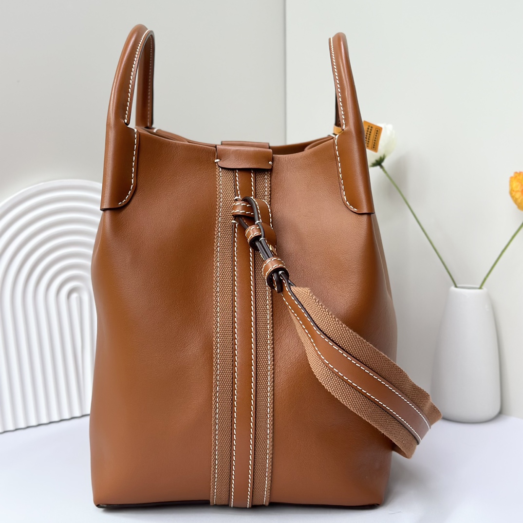Loro Piana Small Bale bag Smooth Calfskin Mole/Sun Gold | Loro Piana