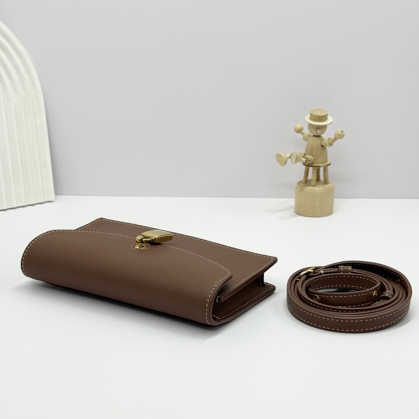 Loro Piana Extra Pochette Calfskin Caramel Sugar/Sun Gold | Loro Piana US