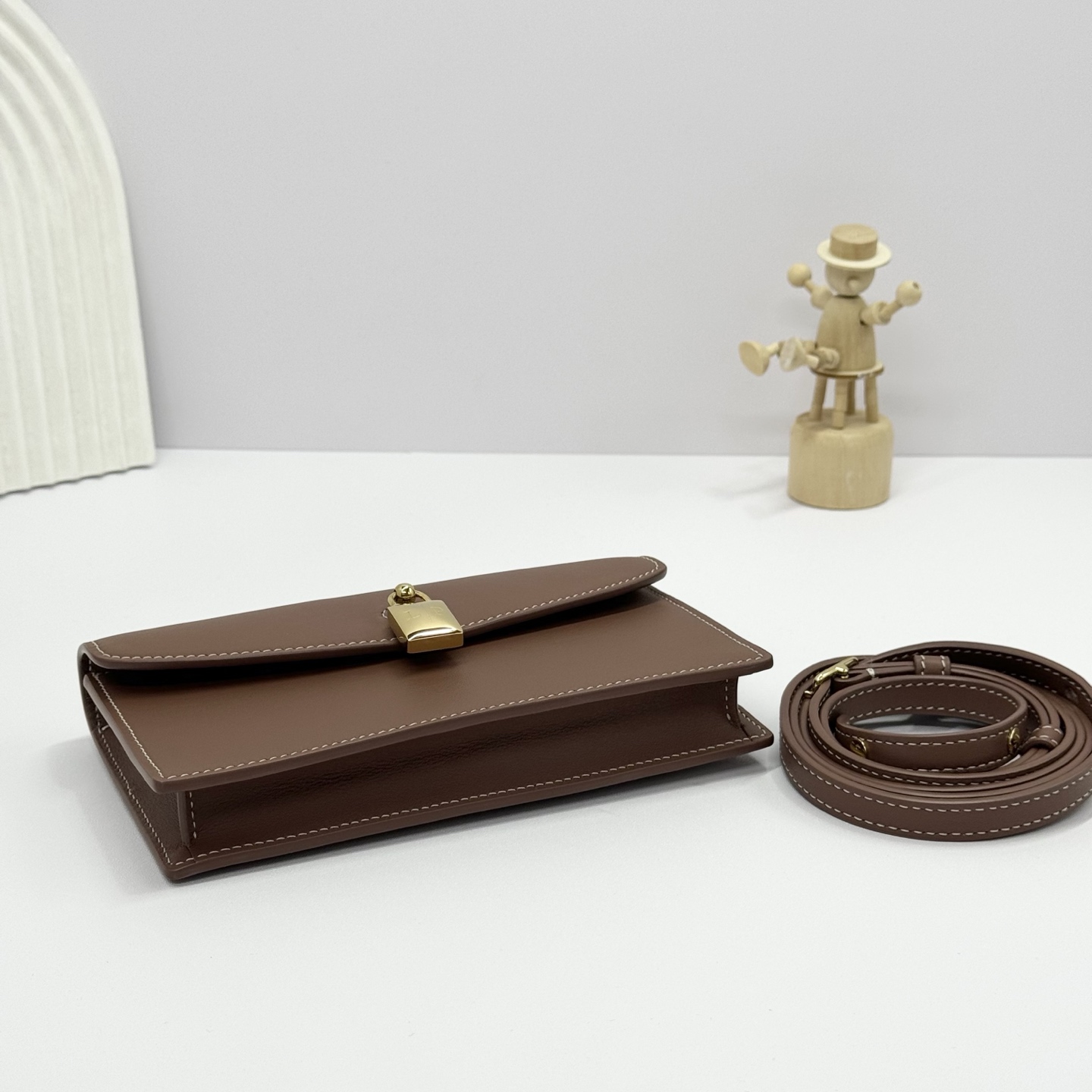 Loro Piana Extra Pochette Calfskin Caramel Sugar/Sun Gold | Loro Piana US