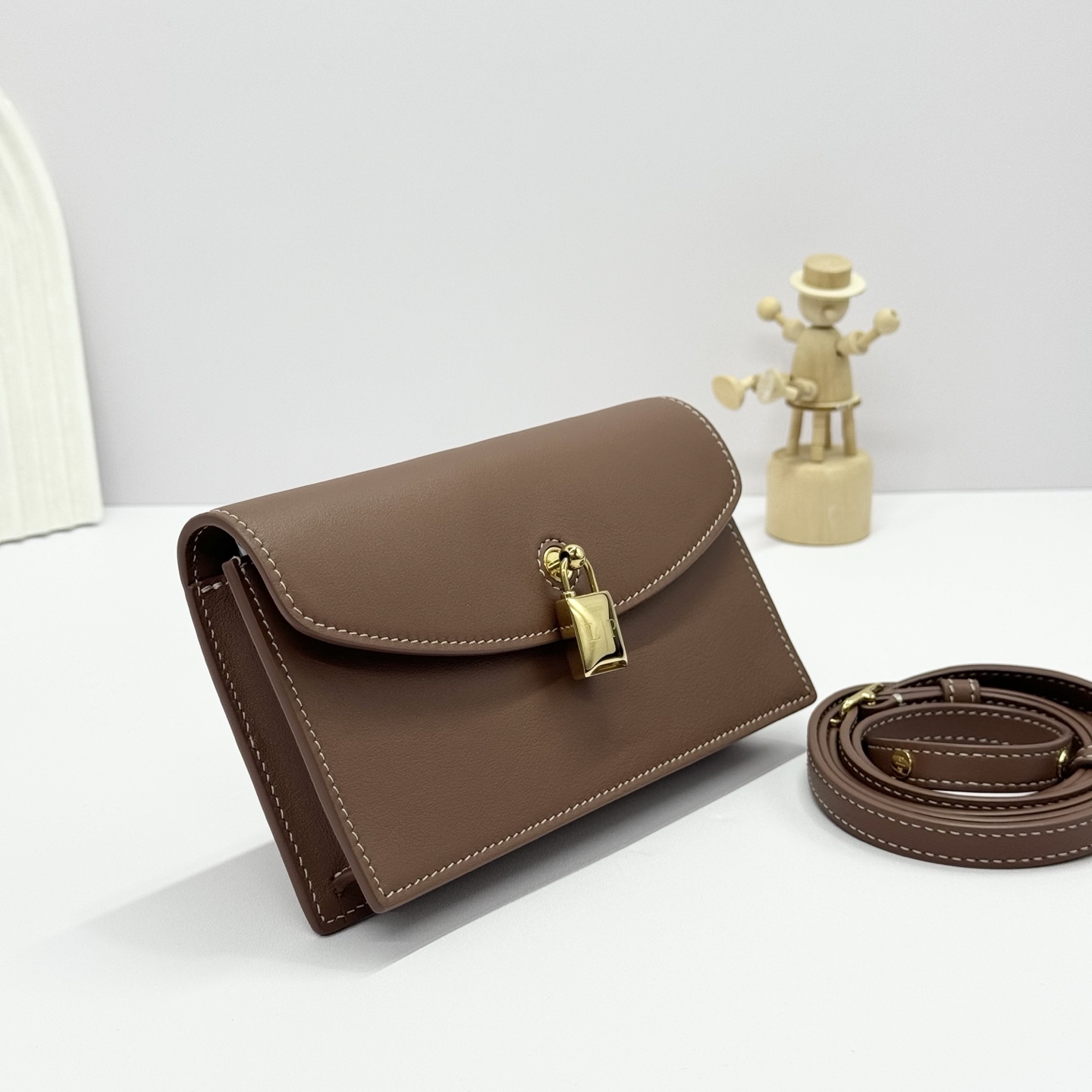 Loro Piana Extra Pochette Calfskin Caramel Sugar/Sun Gold | Loro Piana US