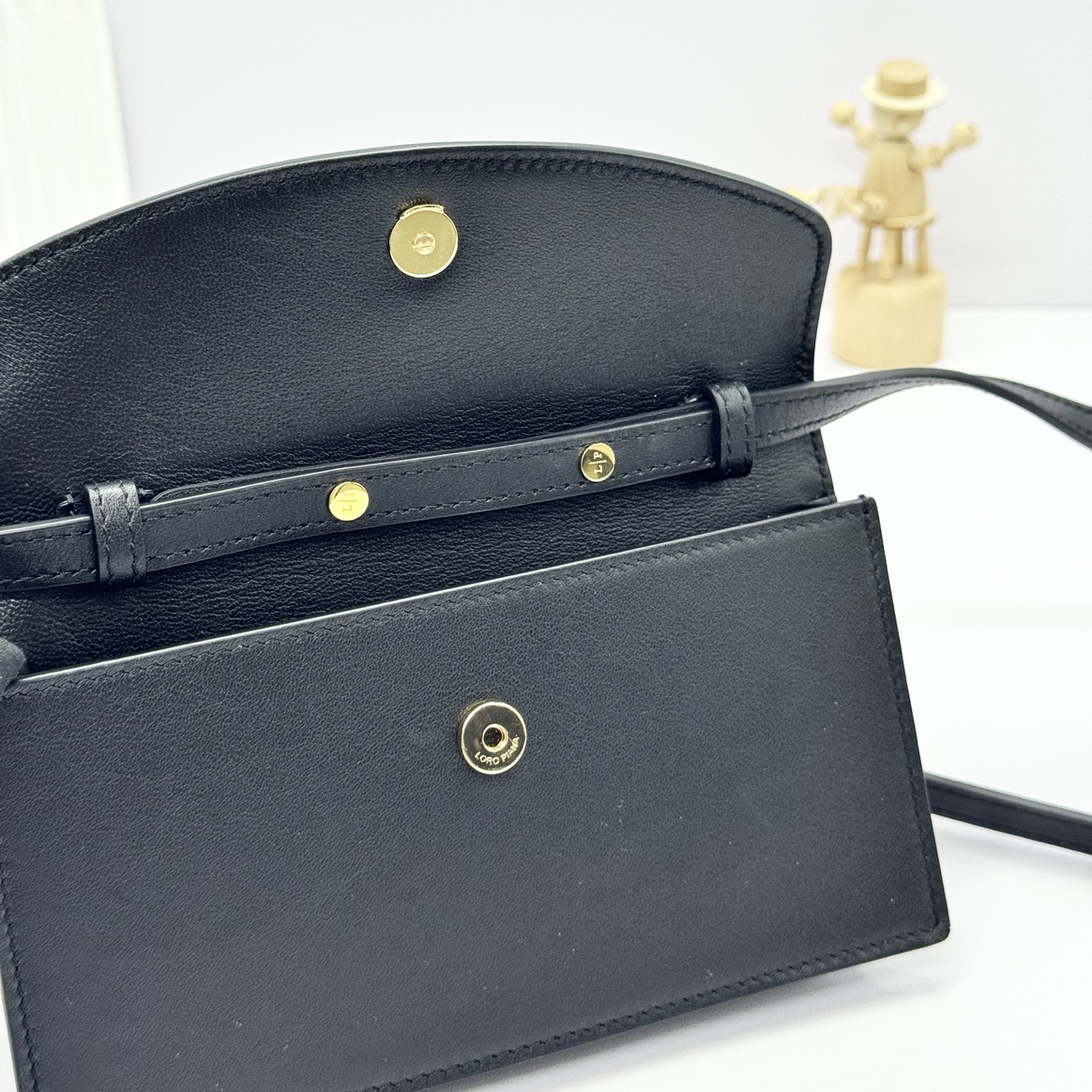 Loro Piana Extra Pochette Calfskin Black/Sun Gold | Loro Piana US
