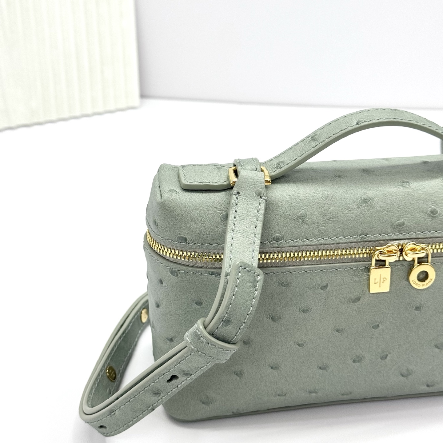 Loro Piana Grey Ostrich Extra Pocket L27 Pouch Loro Piana