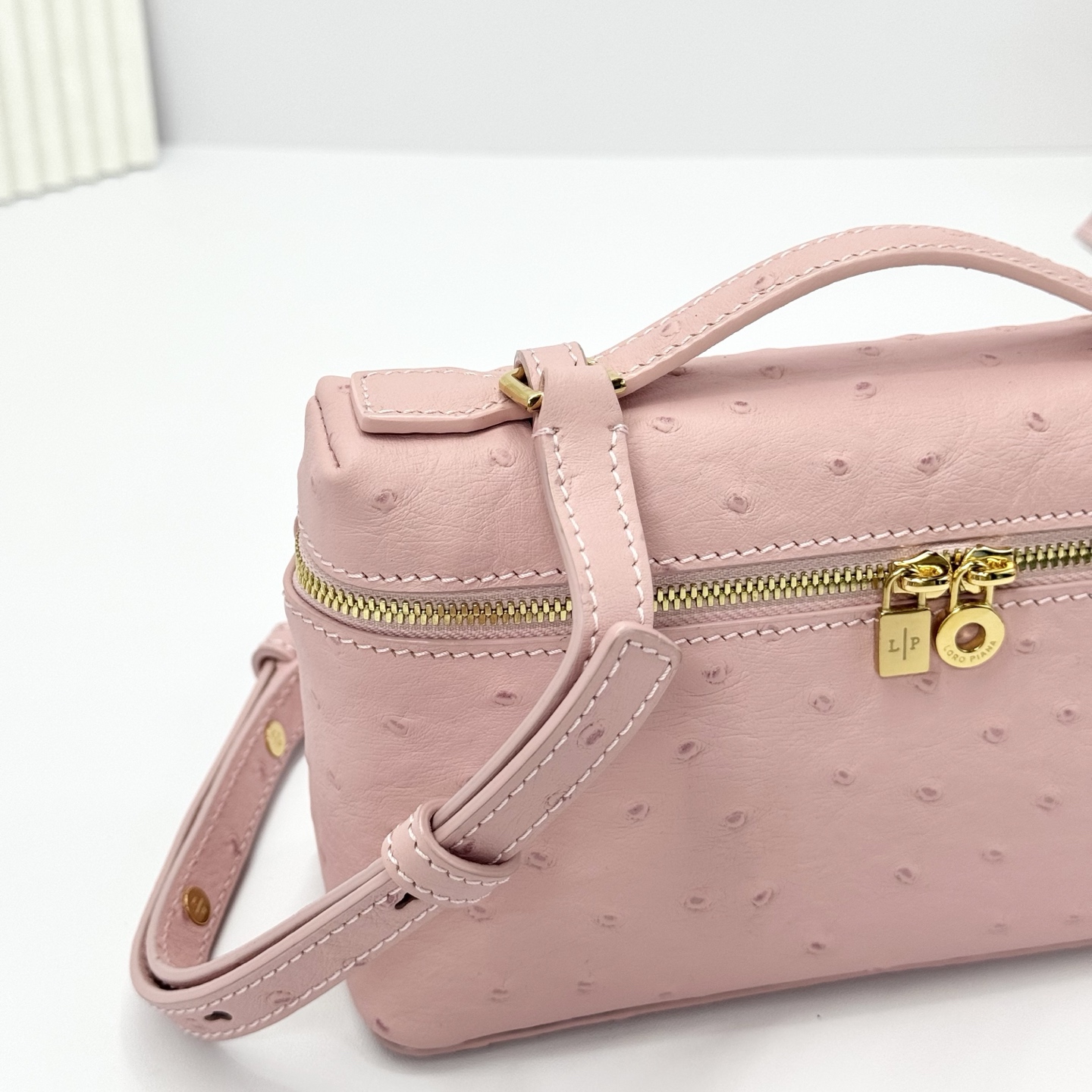 Loro Piana Extra Pocket L27 Peach Ostrich |pink