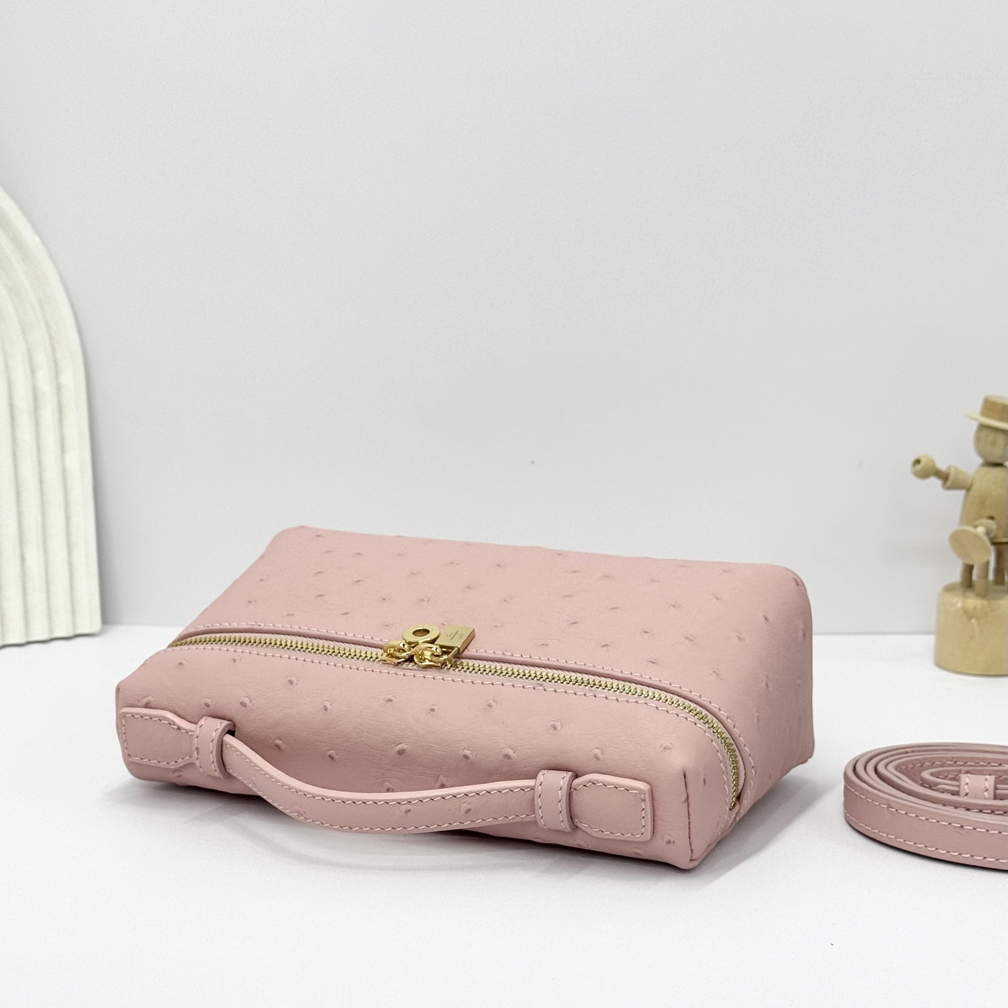 Loro Piana Extra Pocket L27 Peach Ostrich |pink