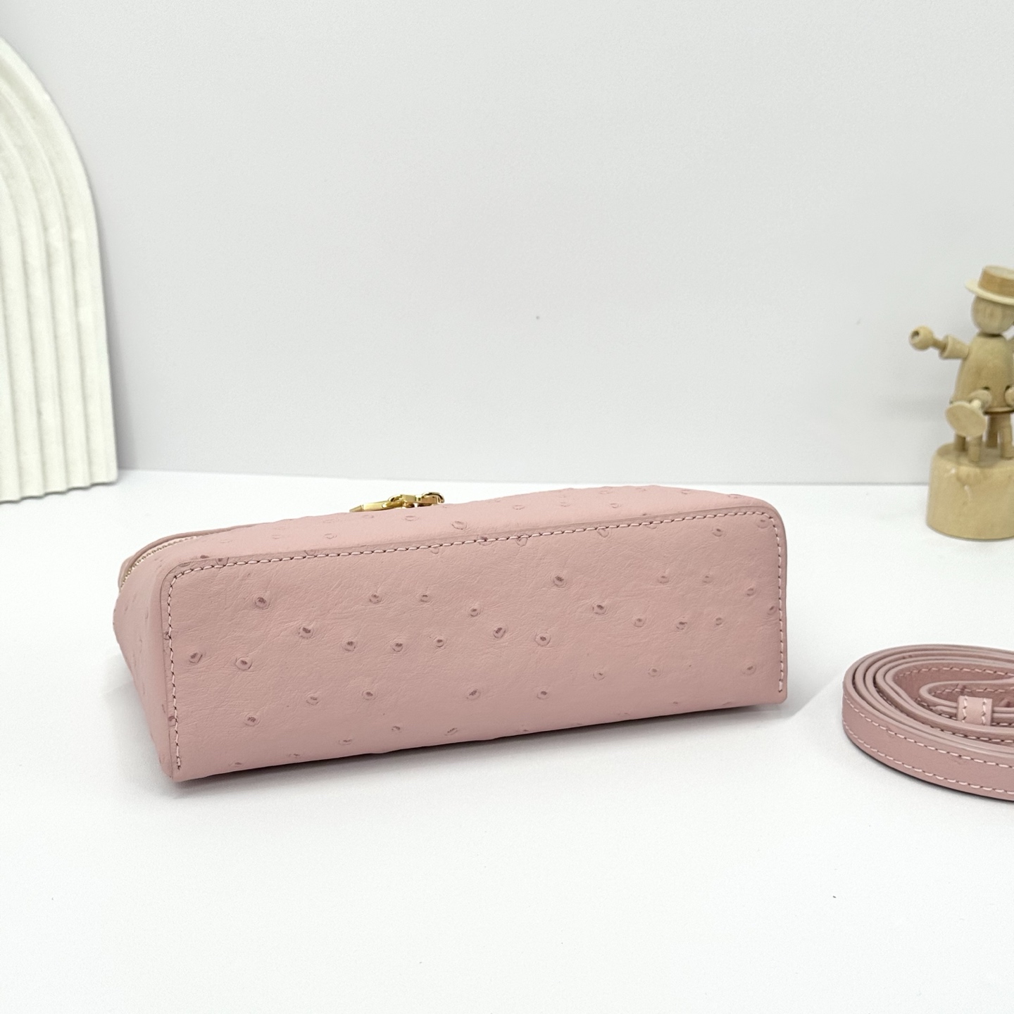 Loro Piana Extra Pocket L27 Peach Ostrich |pink