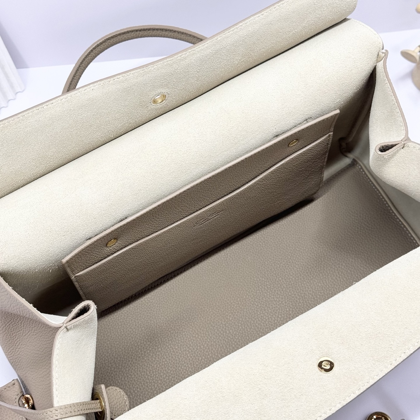 Loro Piana Loom bag L32 Grained Calfskin Light Mastic/Sun Gold | Loro