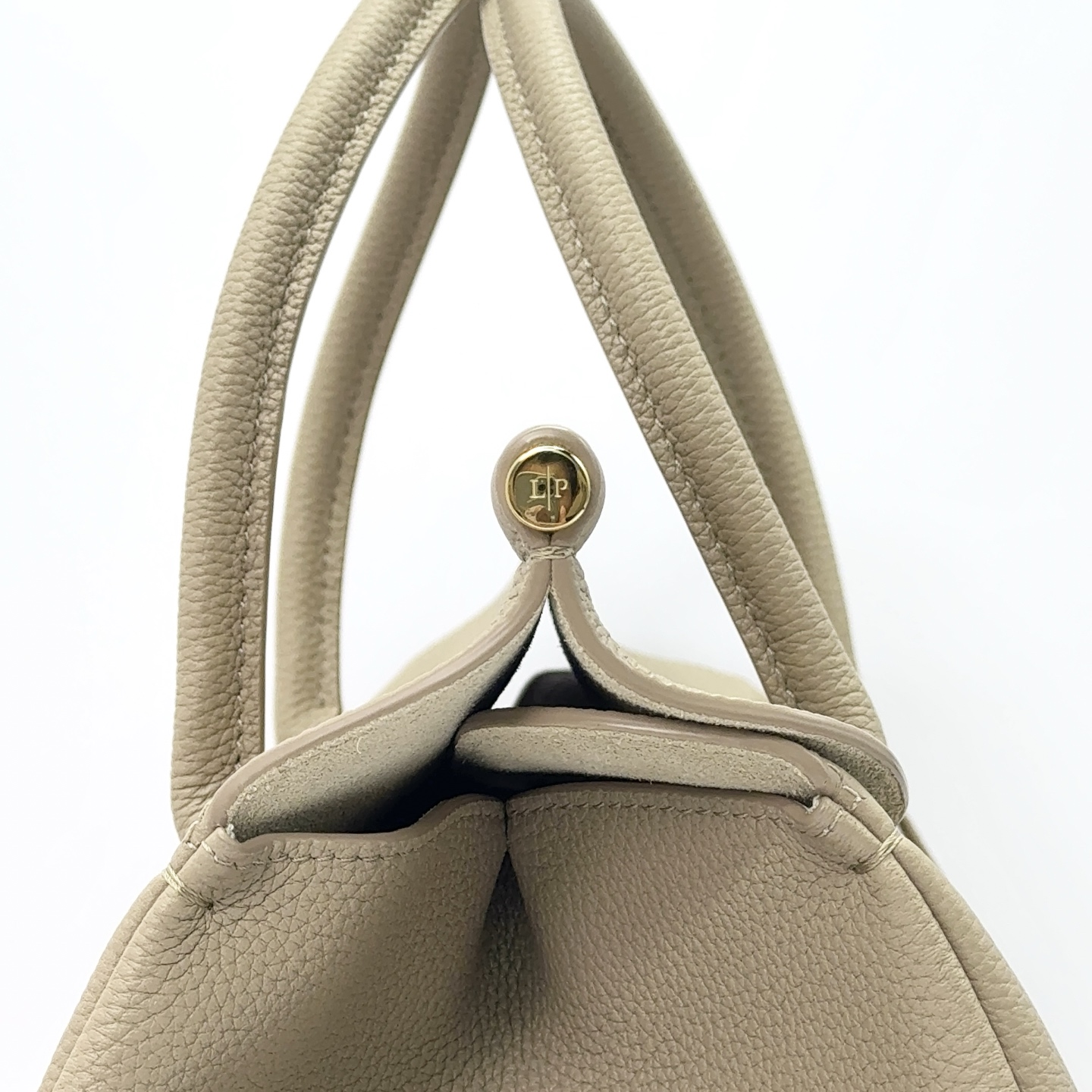 Loro Piana Loom bag L32 Grained Calfskin Light Mastic/Sun Gold | Loro