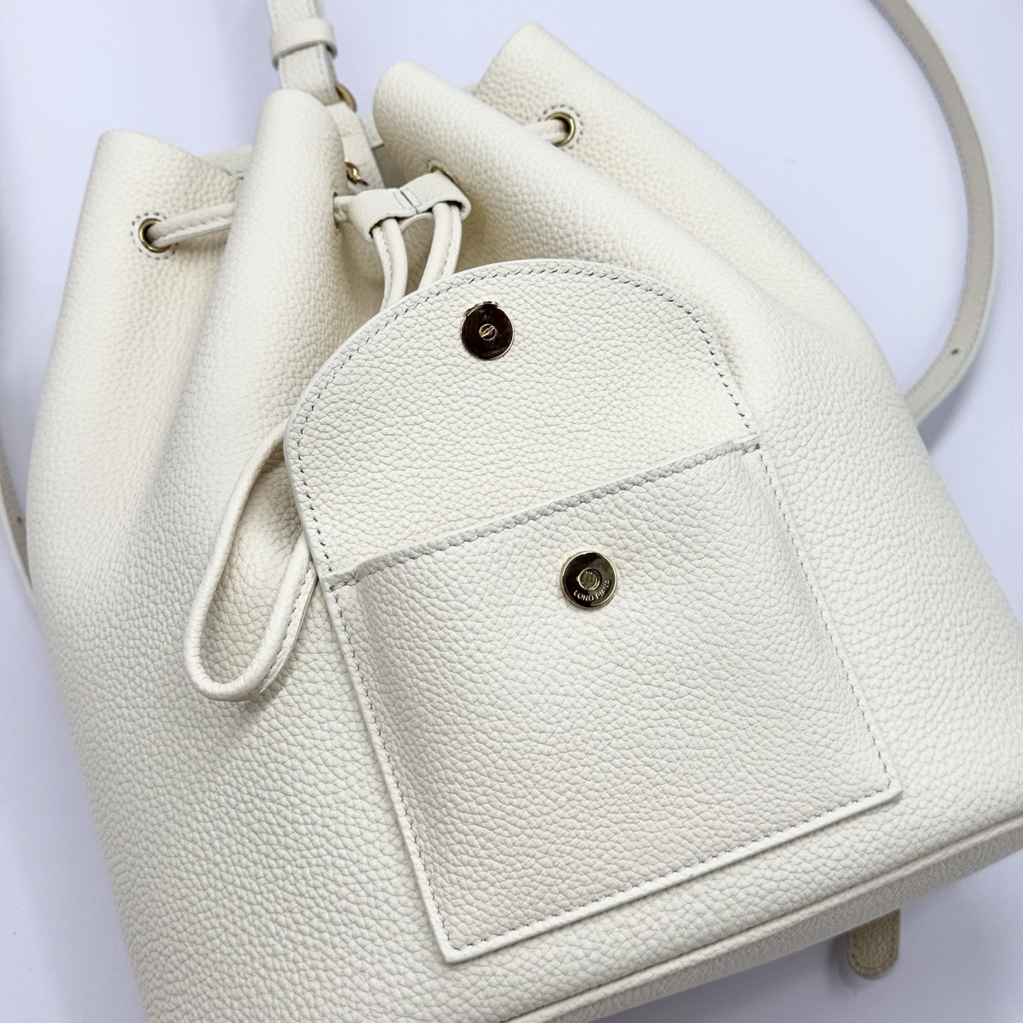 Loro Piana Extra Drawstring backpack L27 Calfskin Whisper White/Sun Gold | Loro Piana US