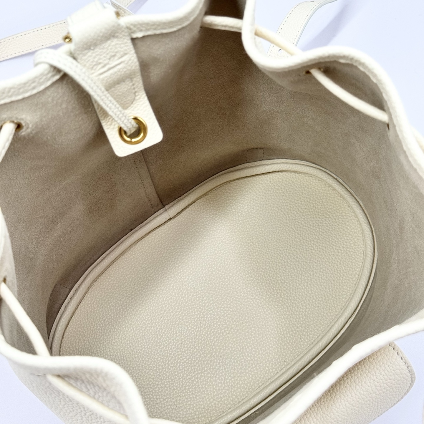 Loro Piana Extra Drawstring backpack L27 Calfskin Whisper White/Sun Gold | Loro Piana US
