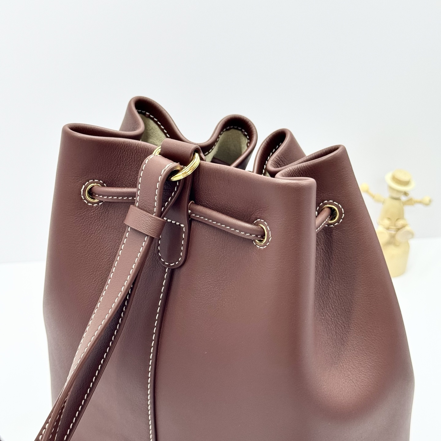 Loro Piana Extra Drawstring backpack L27 Calfskin Whisper burgundy