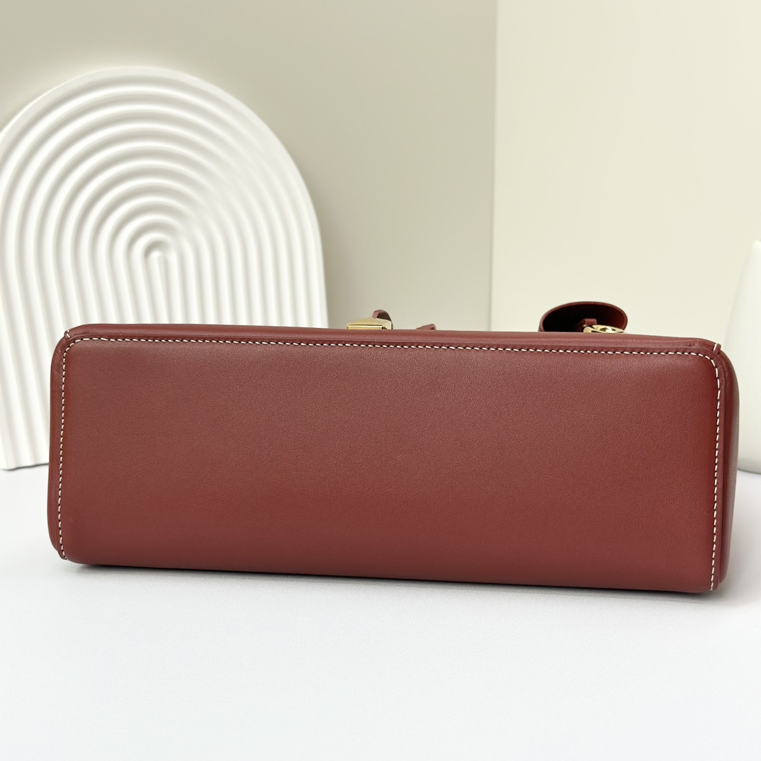 LORO PIANA Saddle Calfskin Extra Bag L27 Deep Kummel 1627752 |