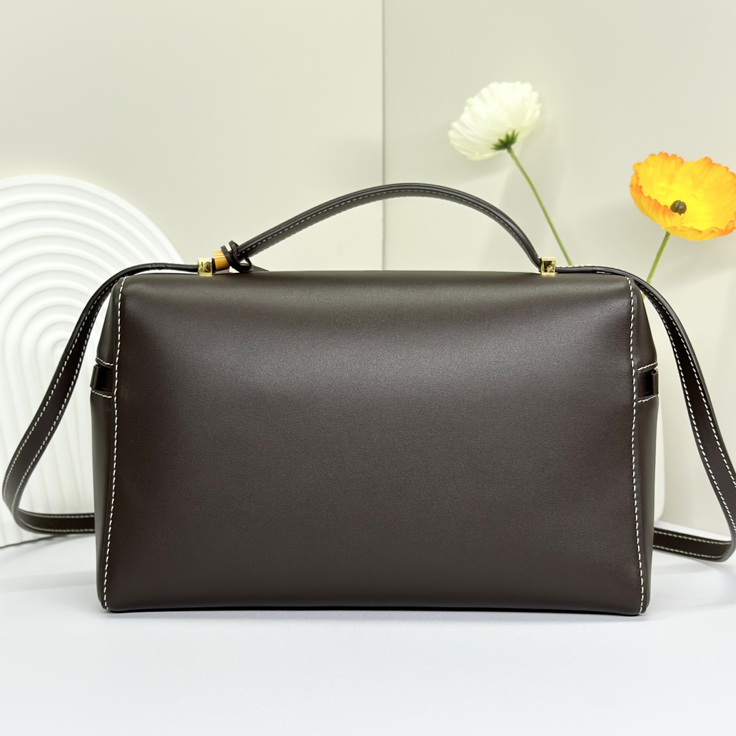LORO PIANA Smooth Calfskin Extra Bag L27 Dark Chocolate Licorice 1510647 |