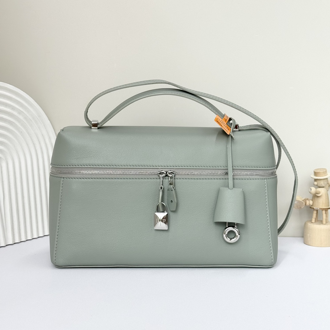 LORO PIANA Extra Pocket L27 textured-leather shoulder bag |