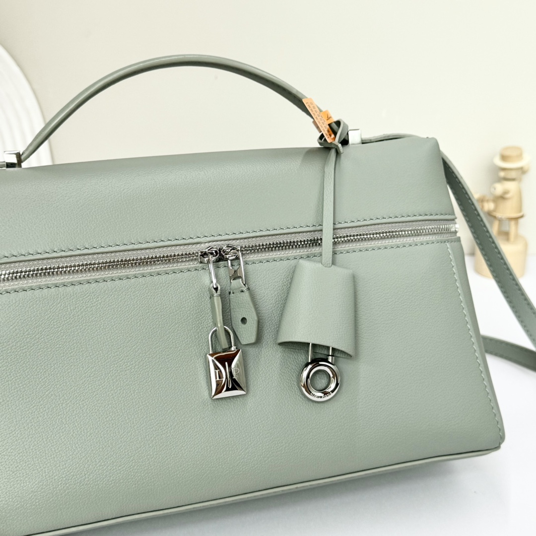 LORO PIANA Extra Pocket L27 textured-leather shoulder bag |
