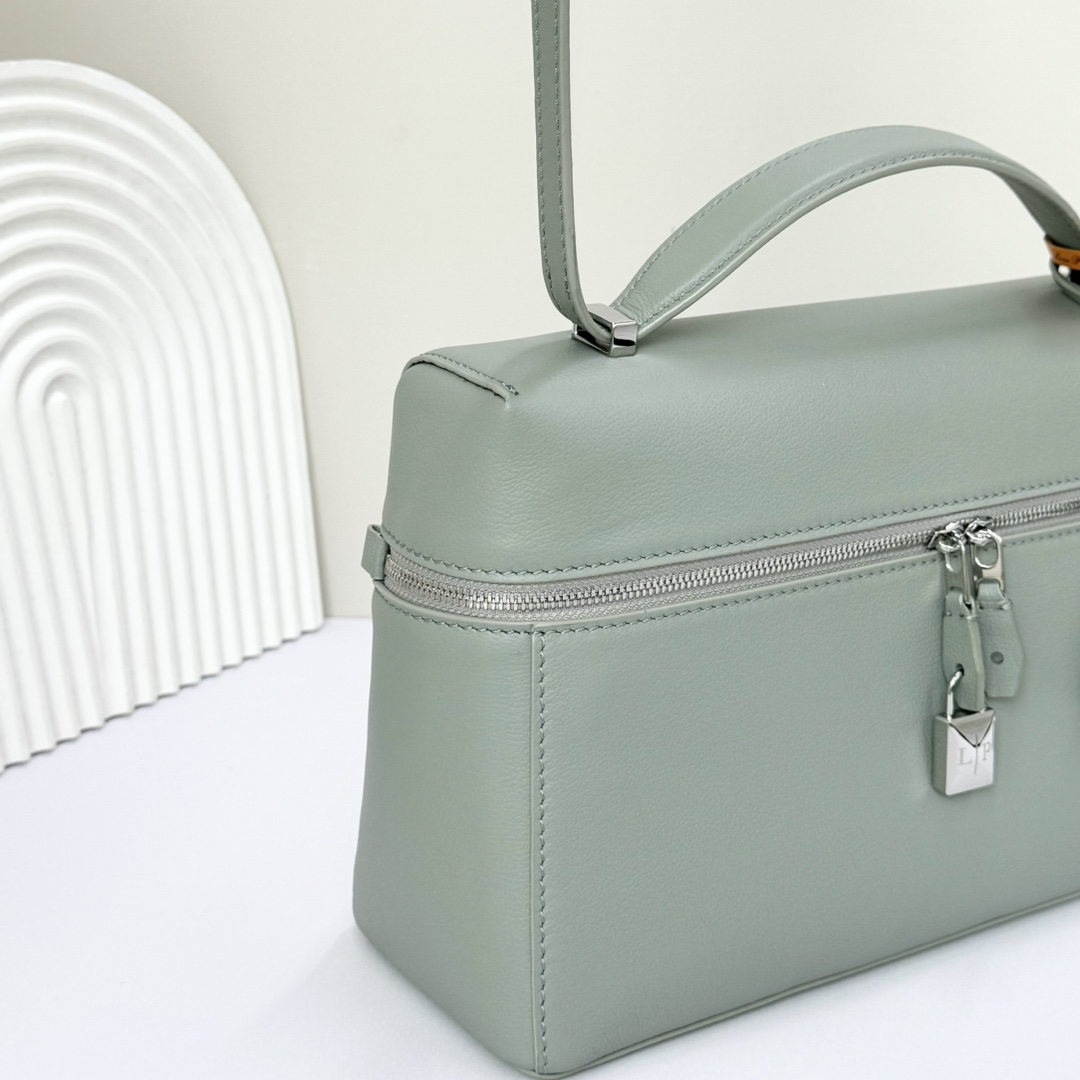LORO PIANA Extra Pocket L27 textured-leather shoulder bag |