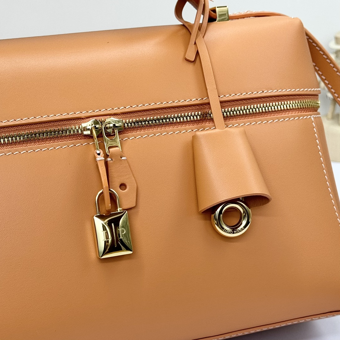 Loro Piana Extra Bag L27 Smooth Calfskin Warm Tan/Sun Gold | Loro Piana US