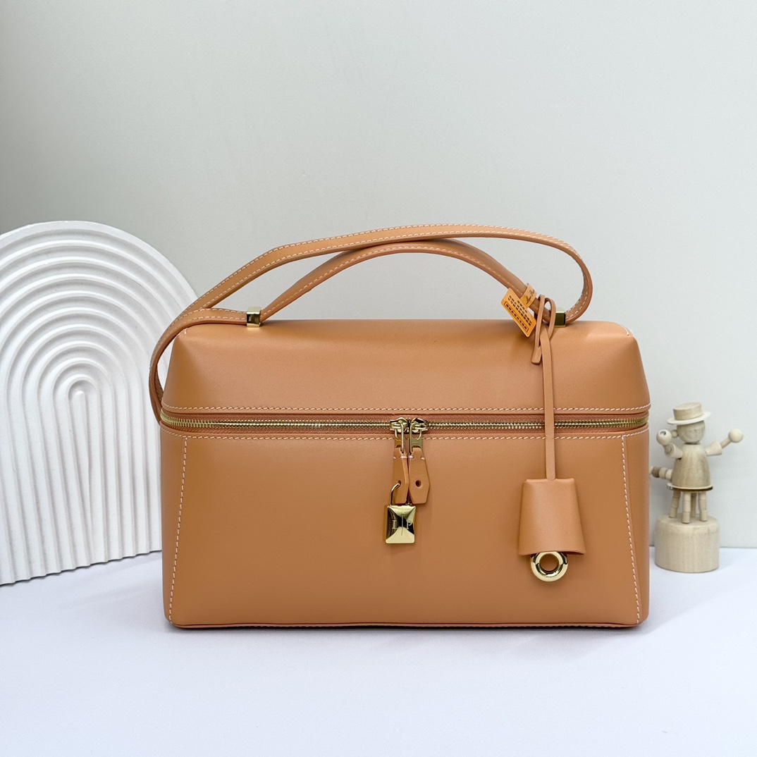 Loro Piana Extra Bag L27 Smooth Calfskin Warm Tan/Sun Gold | Loro Piana US