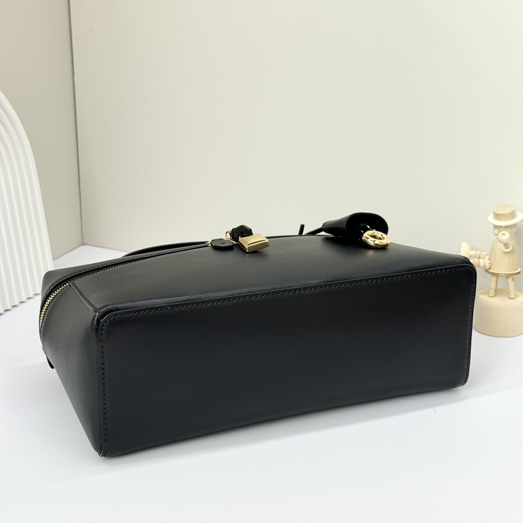 Extra L27 leather crossbody bag in black - Loro Piana