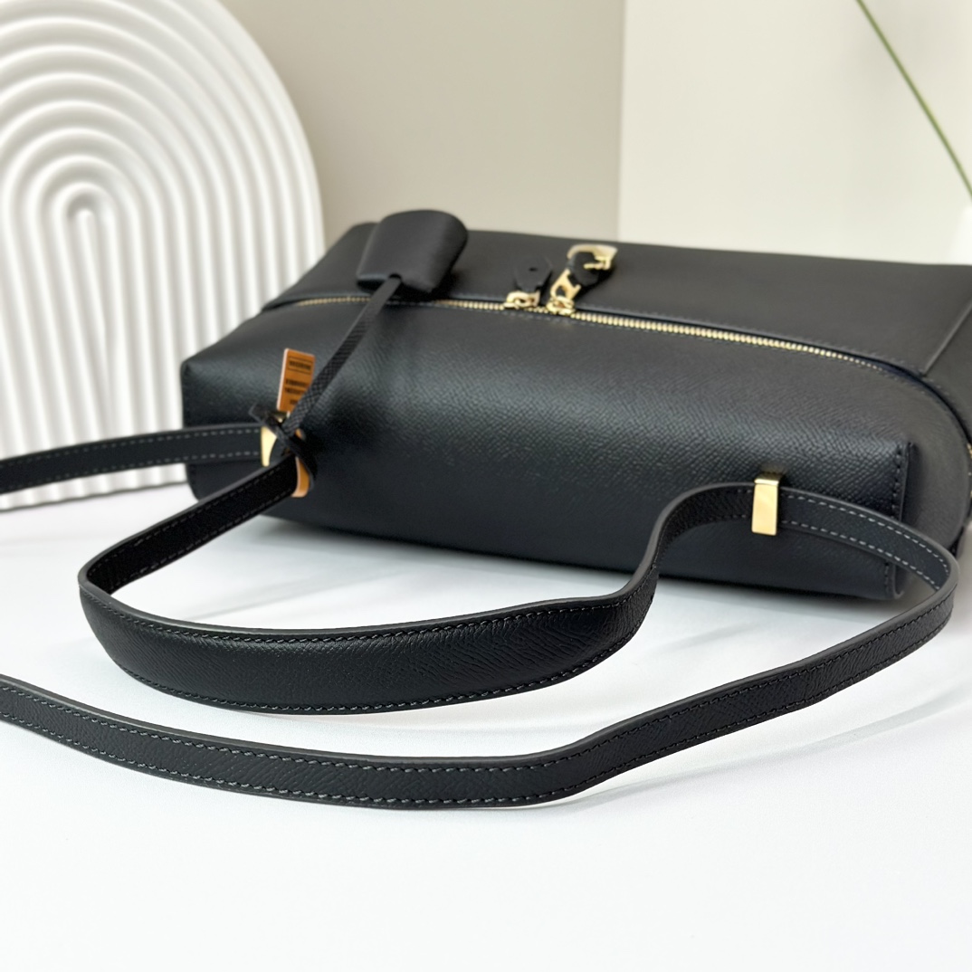 Extra L27 leather crossbody bag in black - Loro Piana |