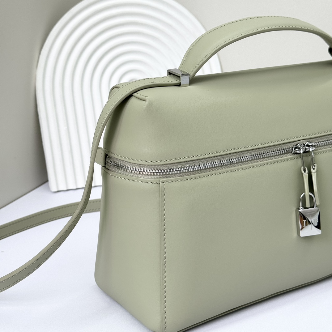 Loro Piana Extra Bag L27 Leather Saddle Bag In Light