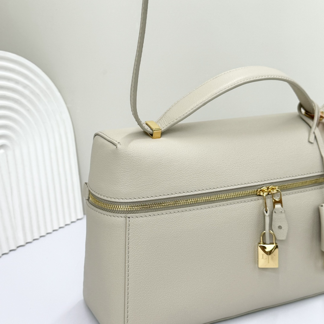Loro Piana Extra Bag 27 Leather Top Handle Bag In Sunday
