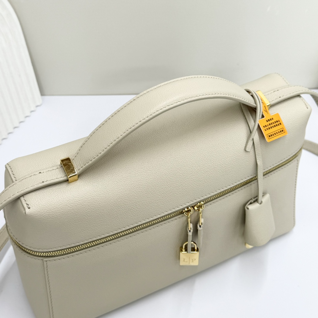 Loro Piana Extra Bag 27 Leather Top Handle Bag In Sunday