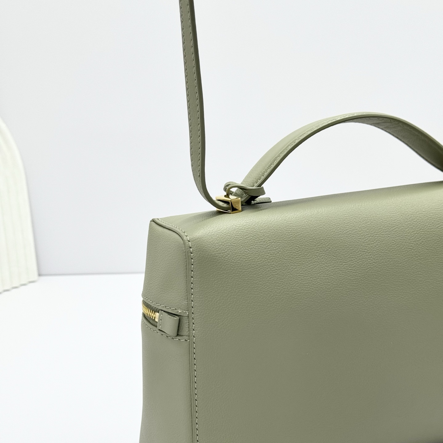 Loro Piana Green Extra Pocket L27 Bag in Leather
