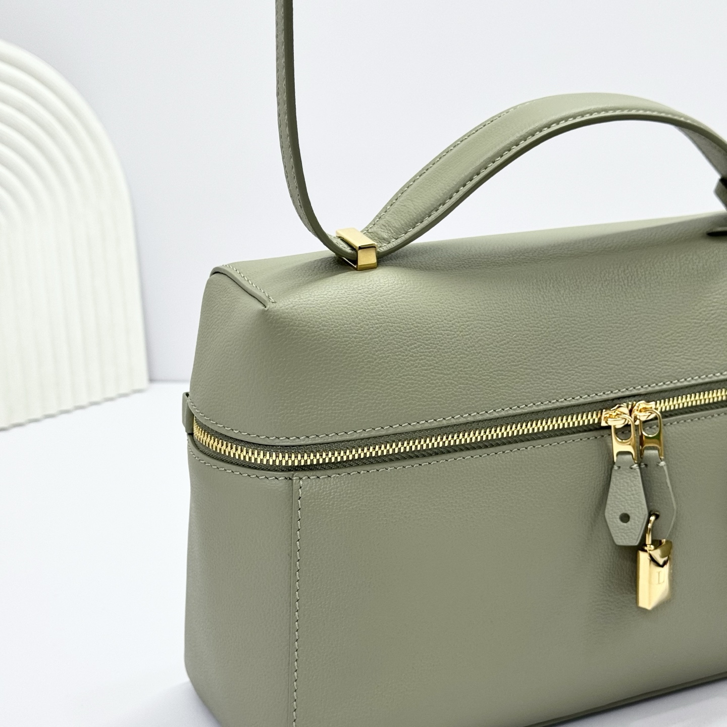 Loro Piana Green Extra Pocket L27 Bag in Leather