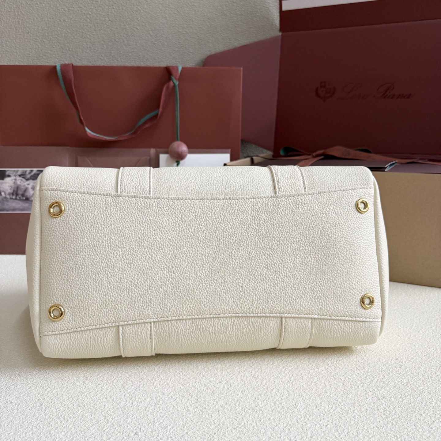 Loro Piana Loom bag L32 Grained Calfskin Whisper White | Loro Piana US