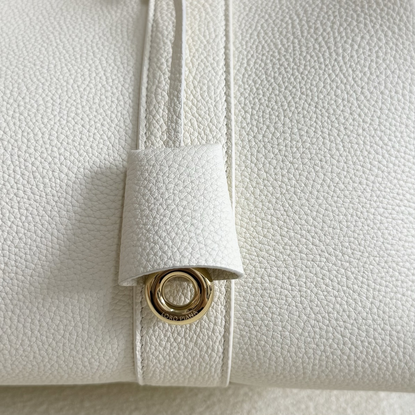 Loro Piana Loom bag L32 Grained Calfskin Whisper White | Loro Piana US