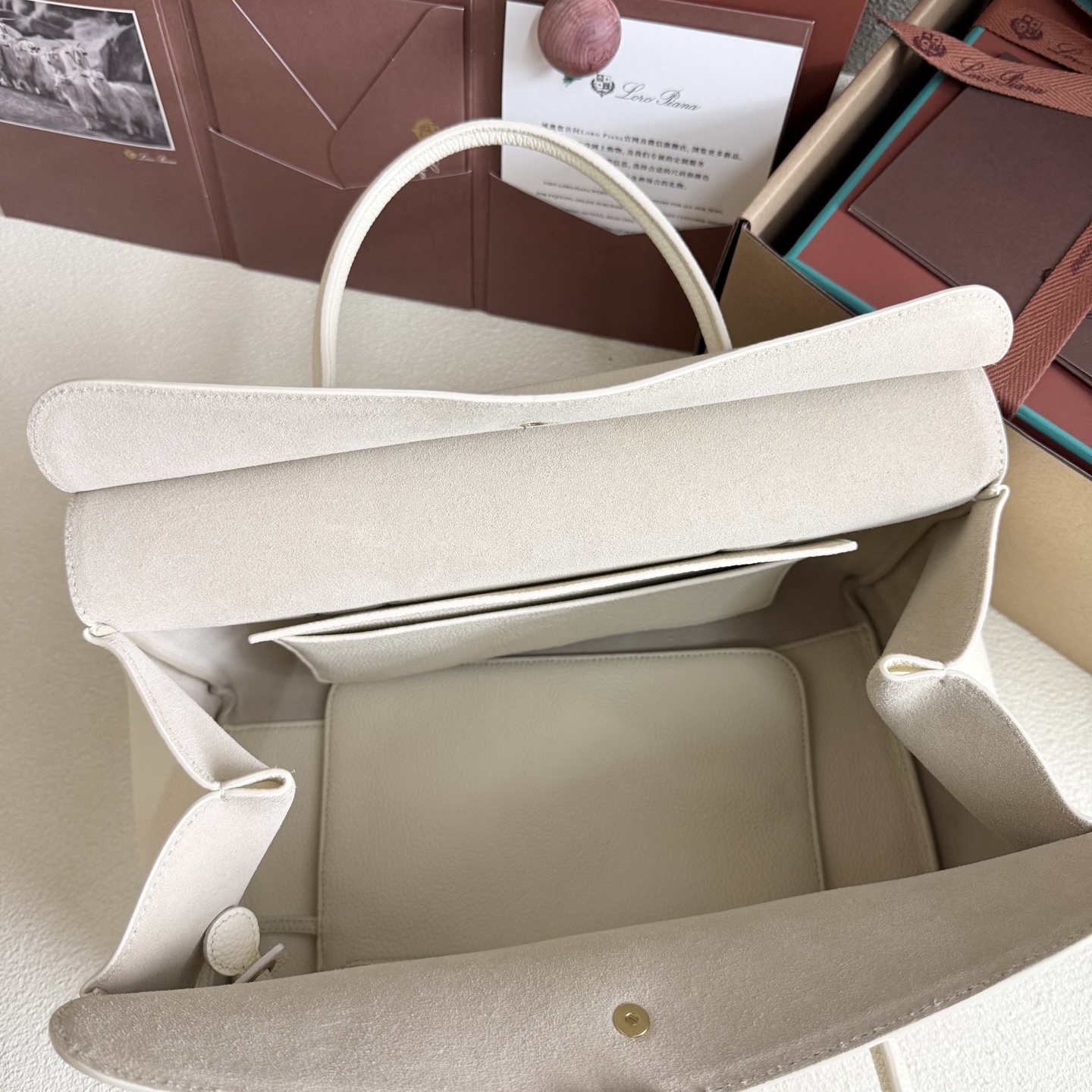 Loro Piana Loom bag L32 Grained Calfskin Whisper White | Loro Piana US