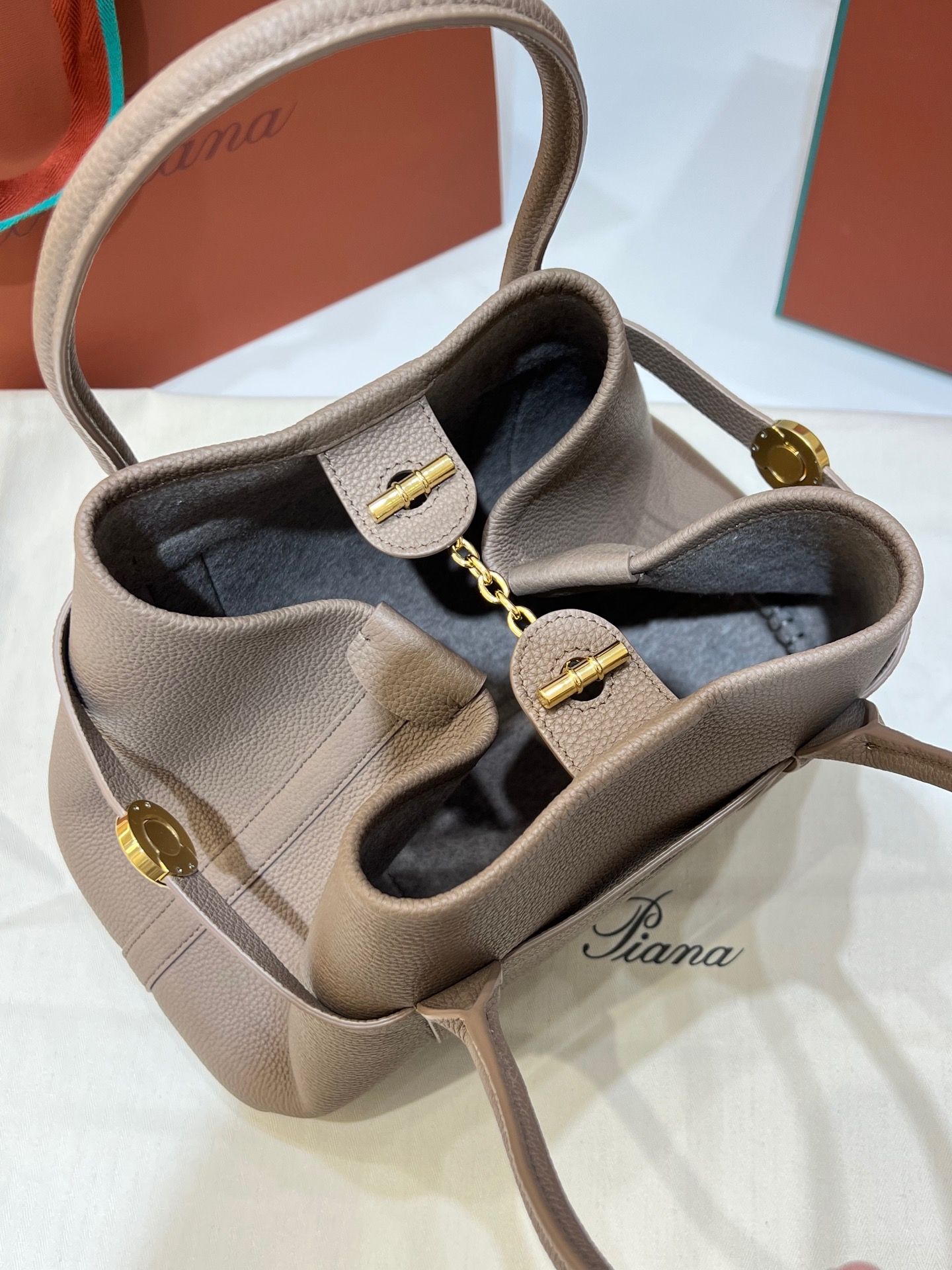 Loro Piana Ghiera Large Leather Shopper In Brown