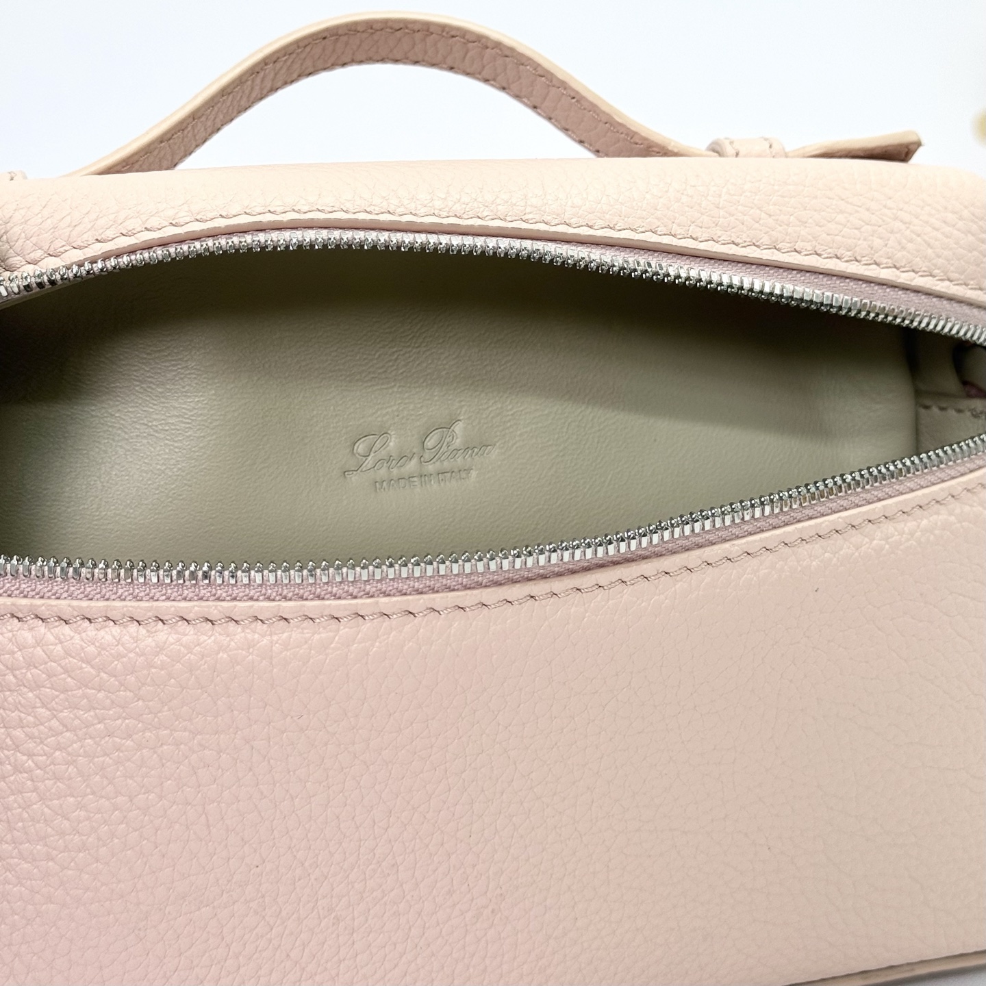 Extra pocket leather handbag Loro Piana Pink in Leather - 50000232