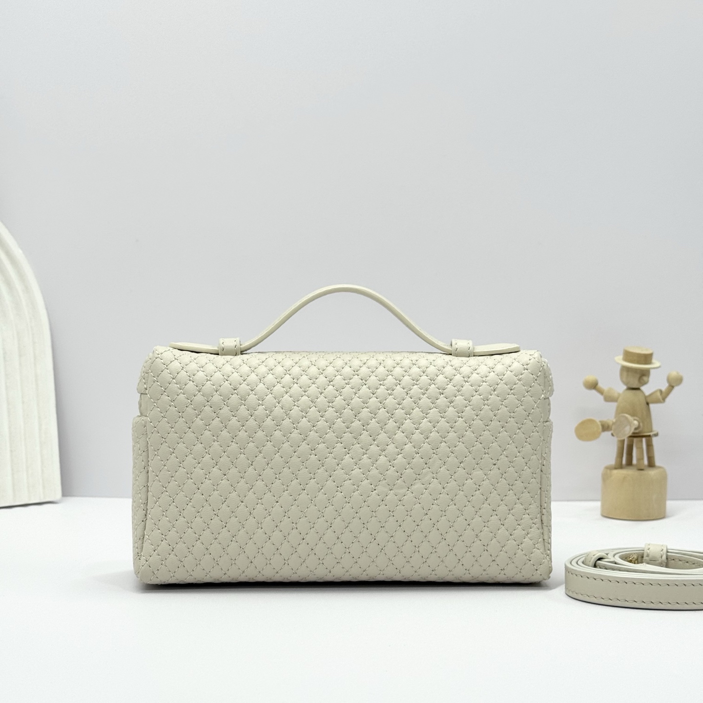 Loro Piana Extra Pocket L19 Lambskin Whisper White/Sun Gold | Loro
