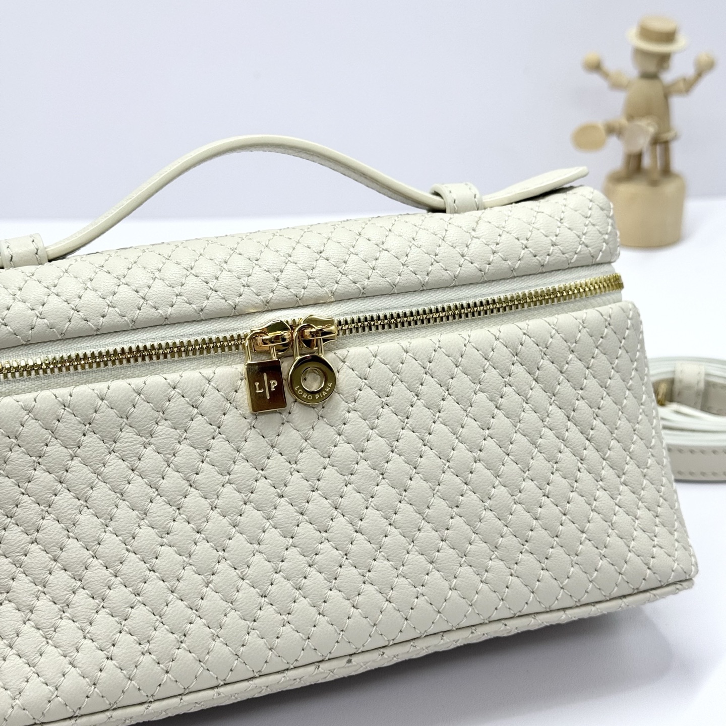 Loro Piana Extra Pocket L19 Lambskin Whisper White/Sun Gold | Loro