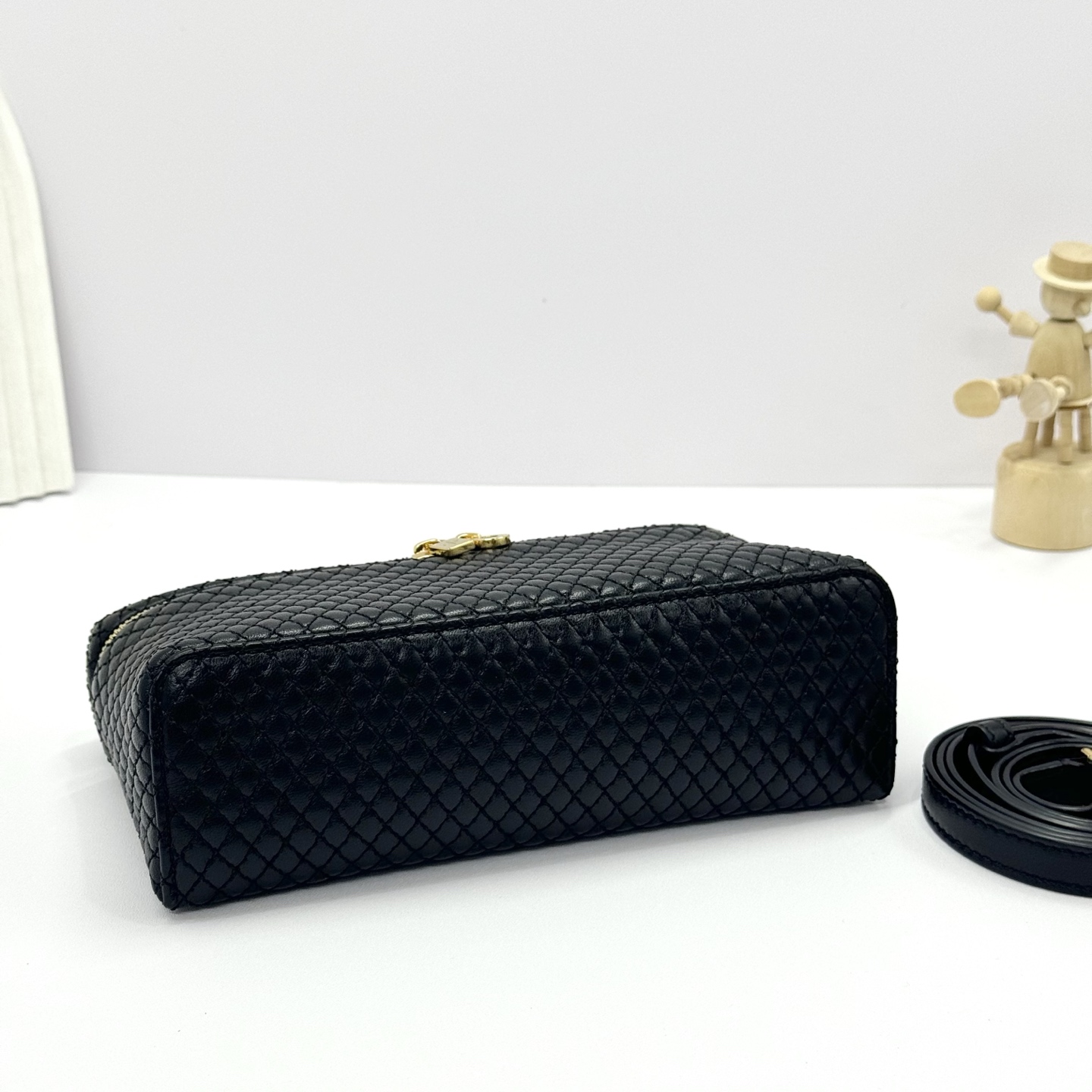 Loro Piana Extra Pocket L19 Lambskin Blue Navy/Sun Gold | Loro Piana US