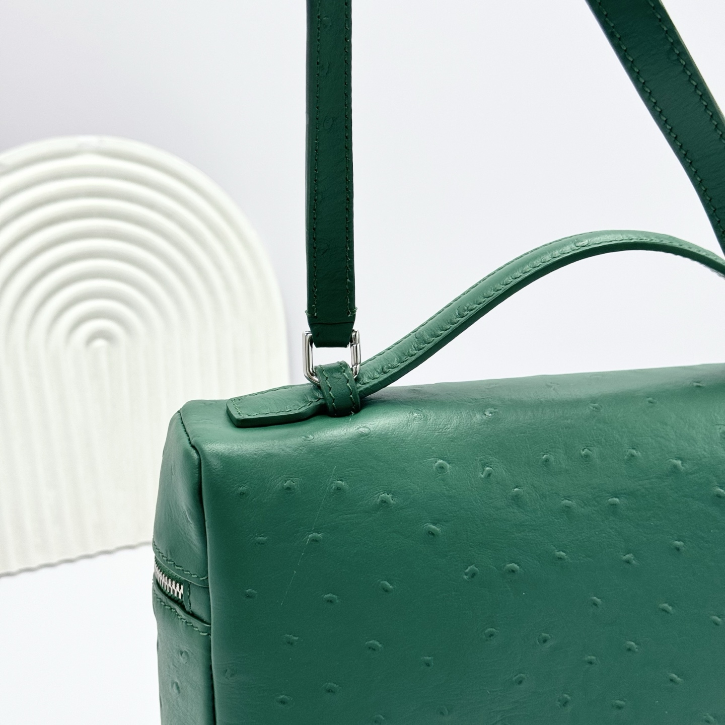 Extra pocket ostrich handbag Loro Piana Green in Ostrich -