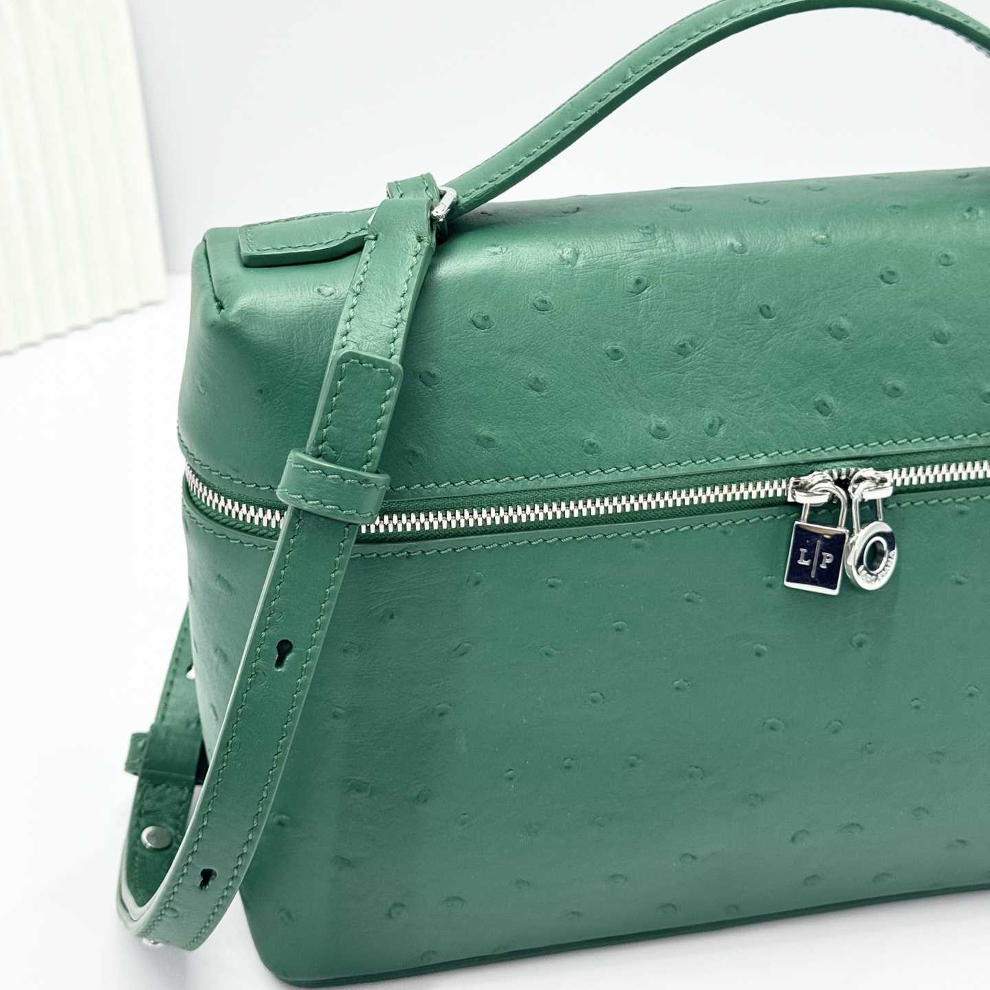 Extra pocket ostrich handbag Loro Piana Green in Ostrich -