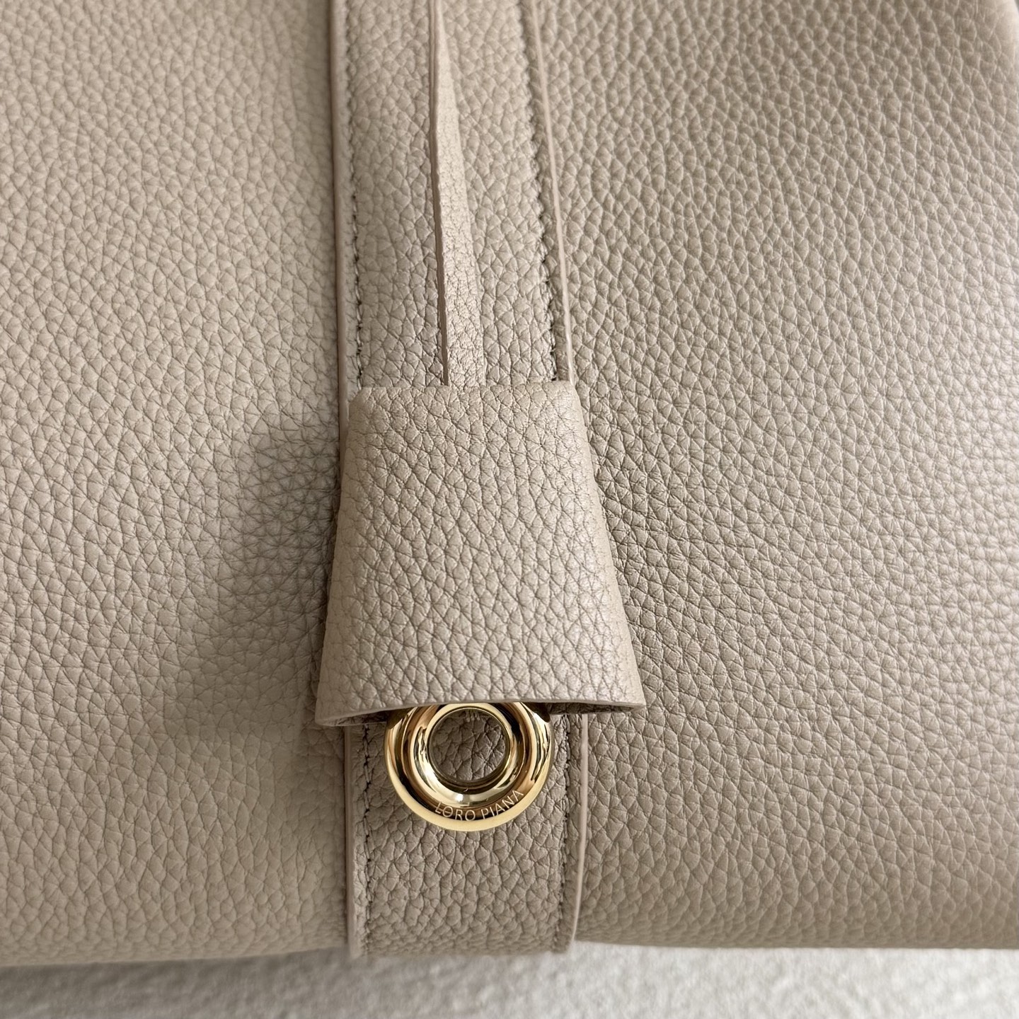 Loro Piana Loom bag L32 Grained Calfskin Creamed Honey/Sun Gold | Lor Loro Piana02889