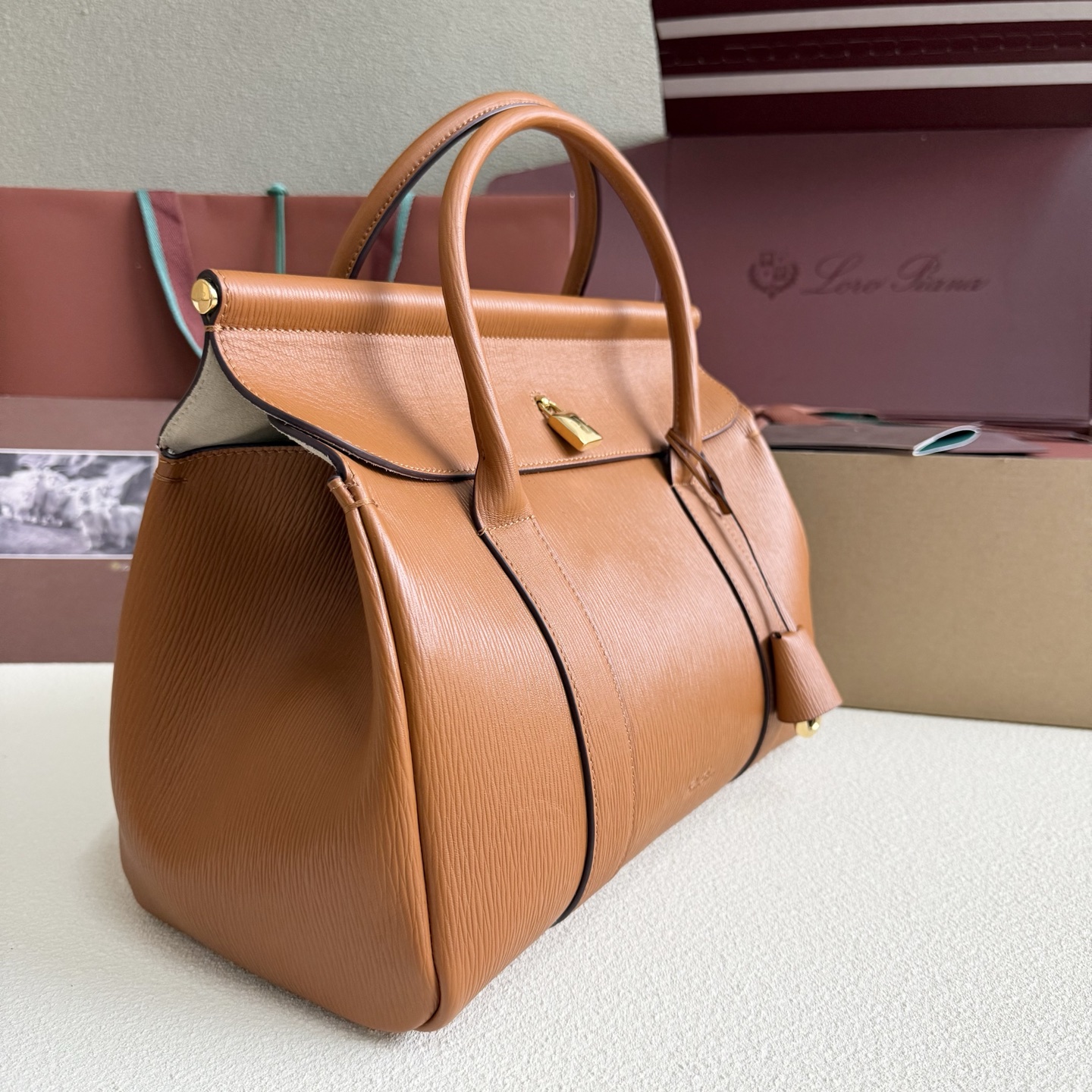 Loro Piana Loom bag L32 Calfskin Warm Tan/Sun Gold | Loro Piana US