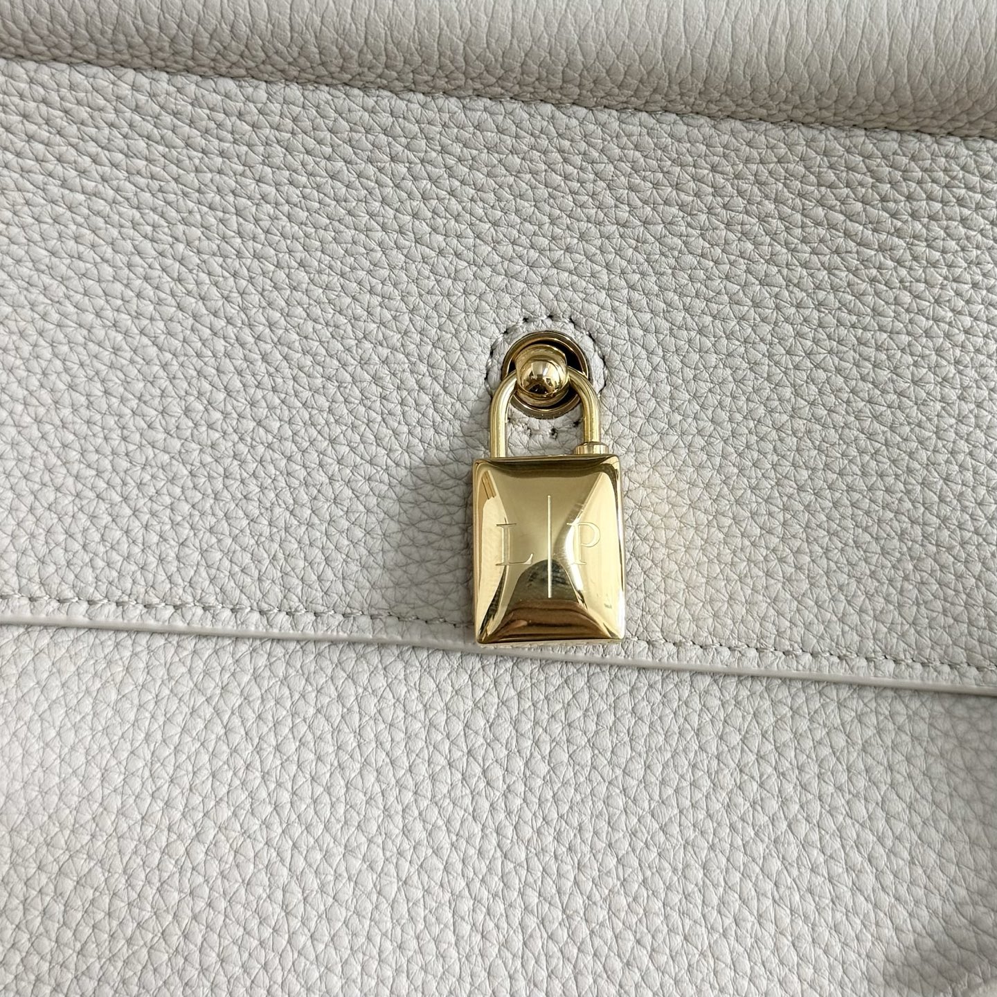 Loro Piana Loom bag L32 Grained Calfskin Light Travertine/Sun Gold | Loro