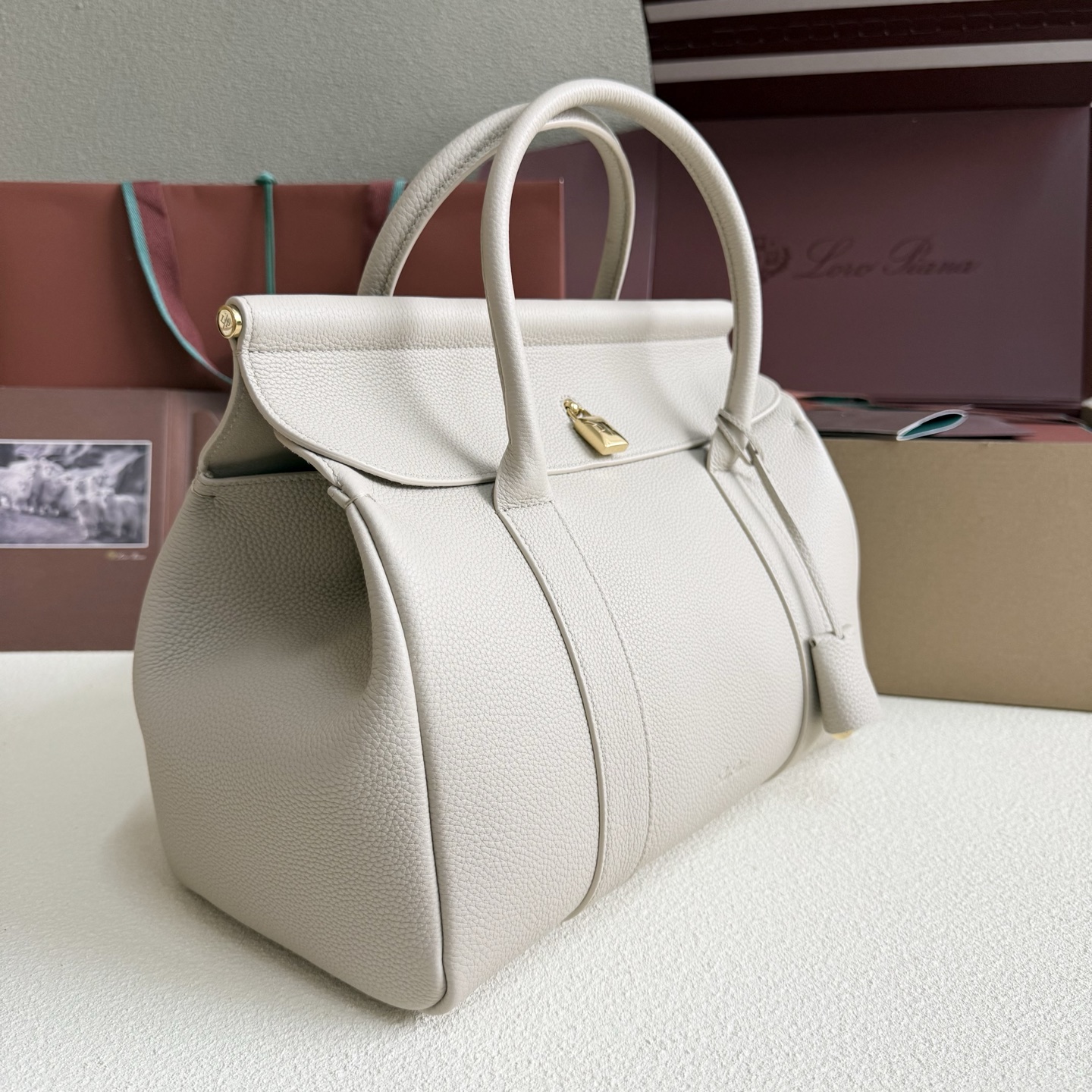Loro Piana Loom bag L32 Grained Calfskin Light Travertine/Sun Gold | Loro