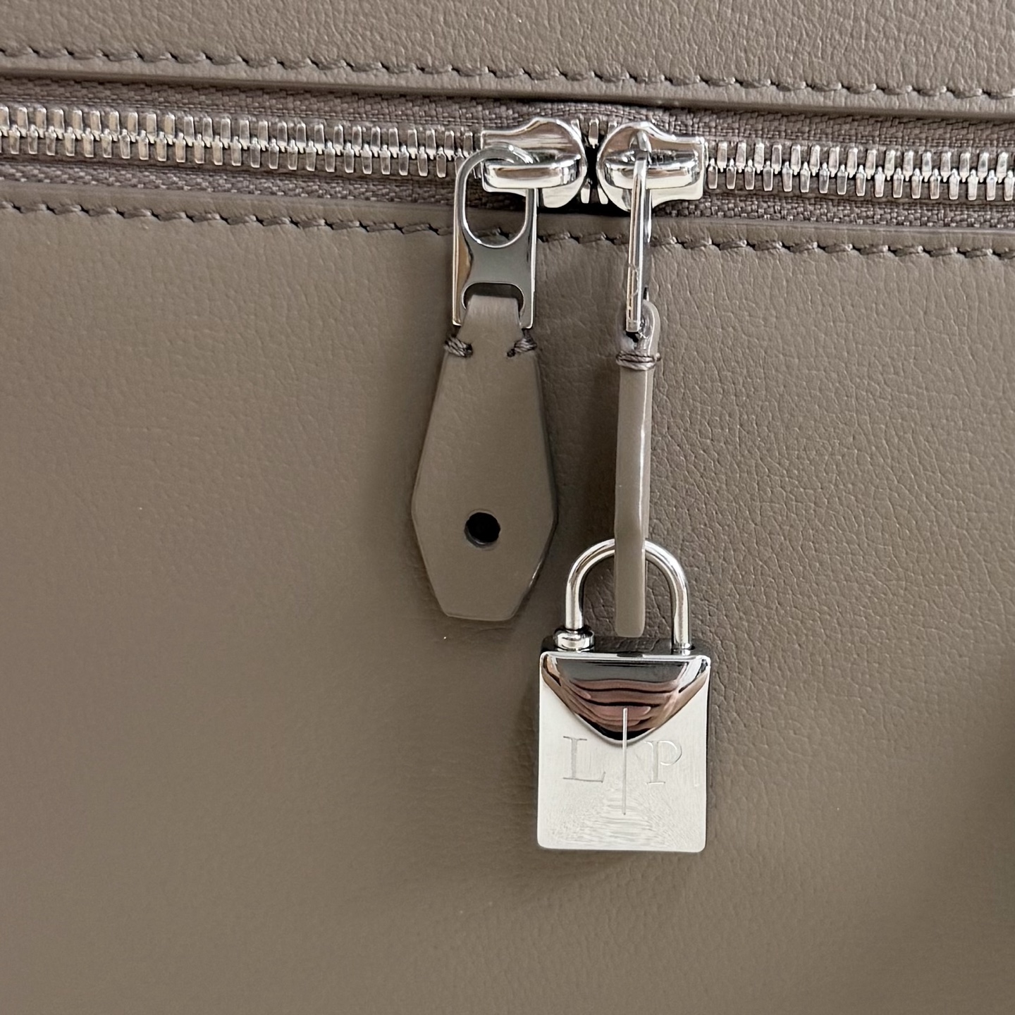 Loro Piana Warm Mastic Grey Leather Extra Bag L27 Loro Piana02999
