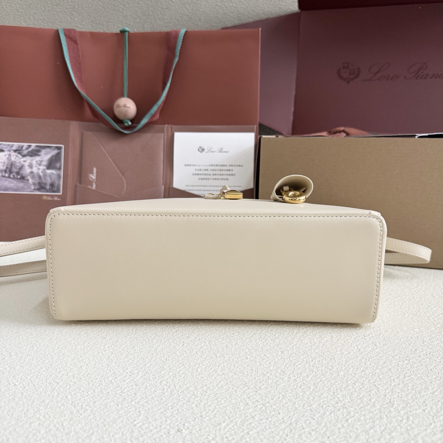 Loro Piana Extra Bag L27 Smooth Calfskin Sunday Morning | Loro Piana US