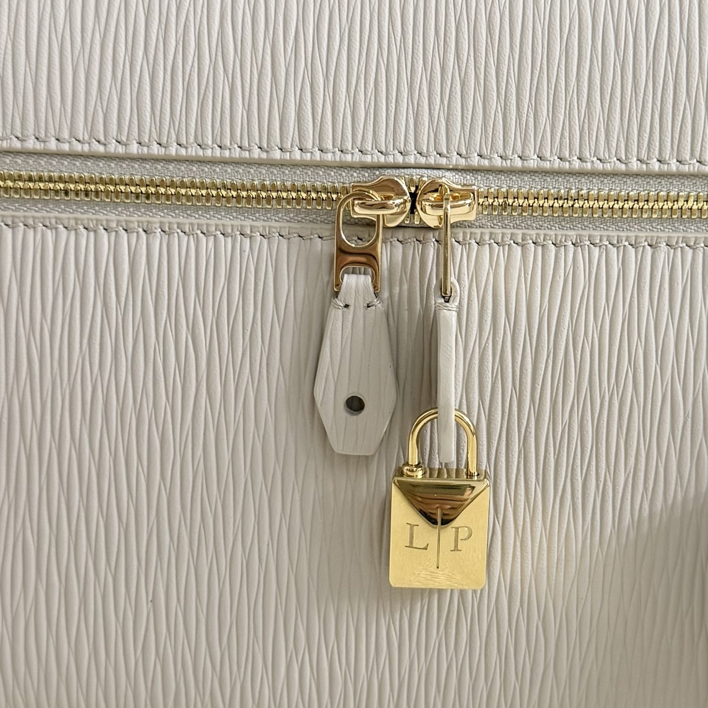 Loro Piana Extra Bag L27 Ox Leather Light Travertine/Sun Gold | Loro Pian
